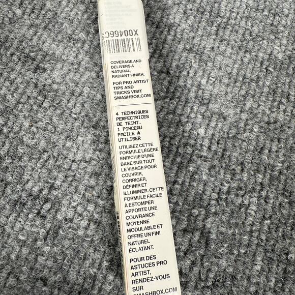 Smashbox Healthy Glow 4-In-1 Perfecting Pen L20-W Concealer 0.12 FL Oz /3.5 ML - Picture 2 of 3